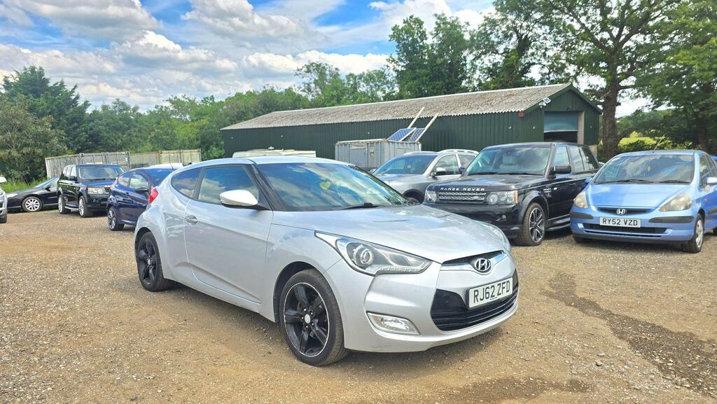 Hyundai Veloster Red #6