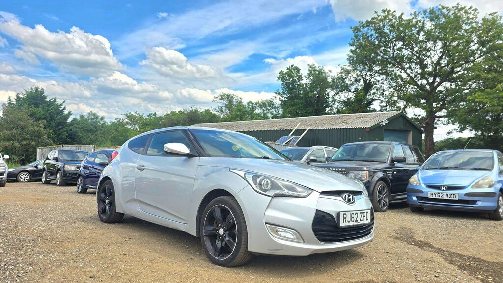 Hyundai Veloster Red #5