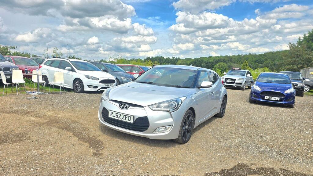 Hyundai Veloster Red #3