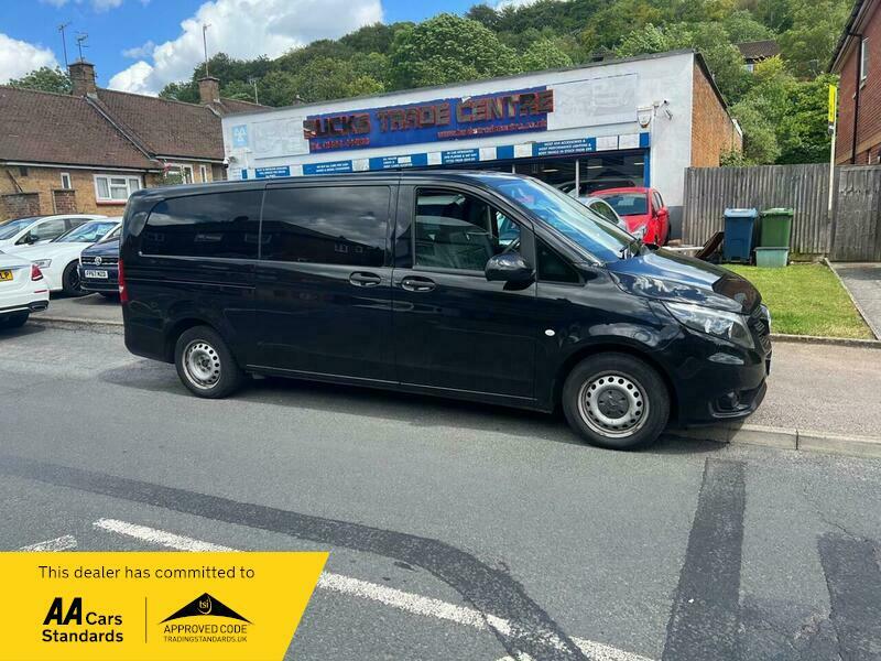 Mercedes-Benz Vito 2.1L Null White #18
