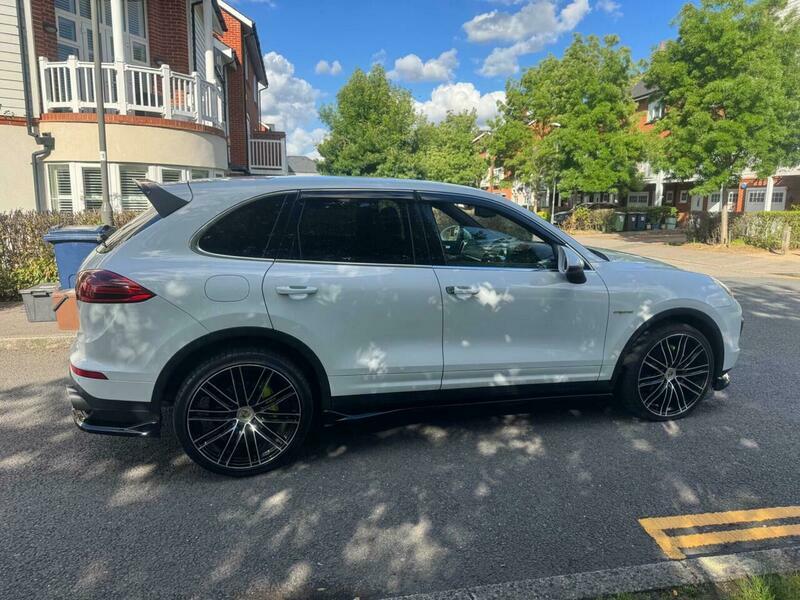 Porsche Cayenne 4.1 D V8 S Black #16