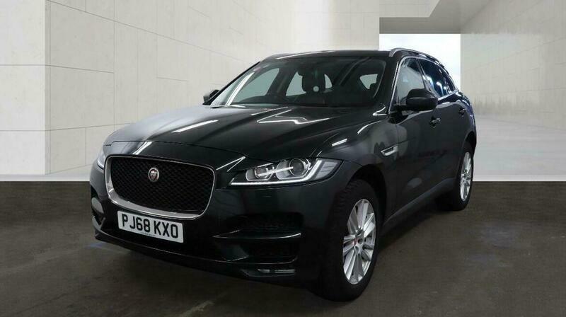 Jaguar F-Pace 2.0 D180 Portfolio Black #2