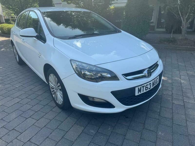 Vauxhall Astra 1.6 16V Energy Euro White #3