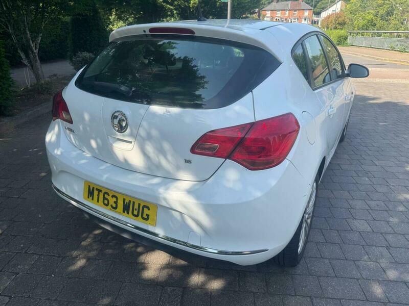 Vauxhall Astra 1.4 Energy 98 Bhp White #16