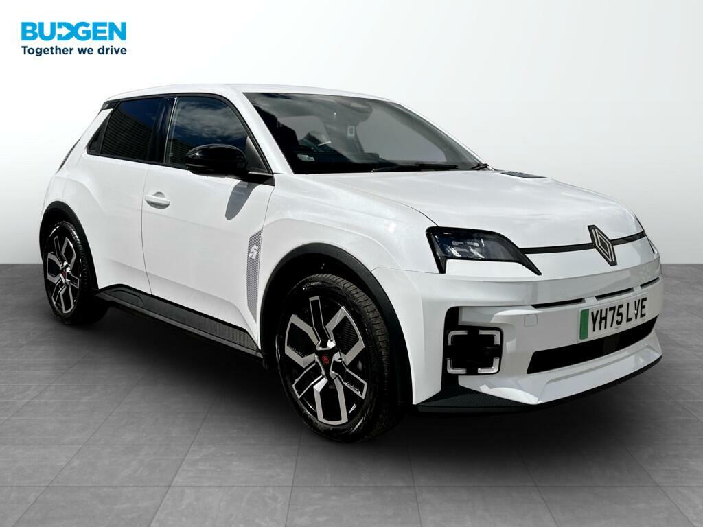 Renault 5 E-Tech Comfort Range 52Kwh Techno White