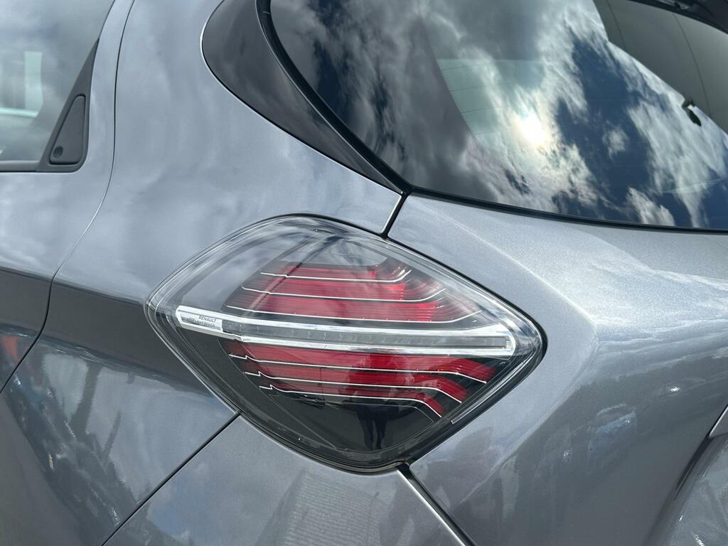 Renault Zoe   #31