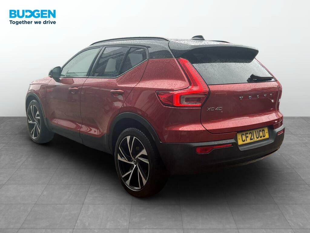 Volvo XC40 1.5H T5 Twin Engine Recharge 10.7Kwh R-design Pro CF21UCD Red #4