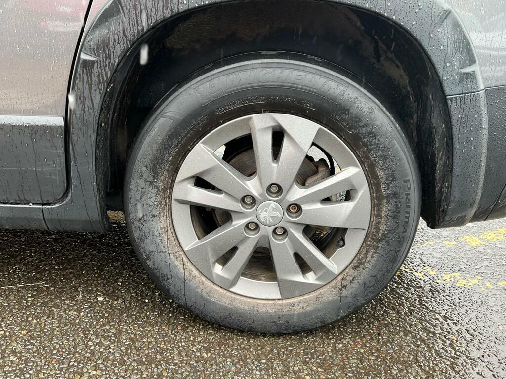 Peugeot e-Rifter Allure Premium Grey #29
