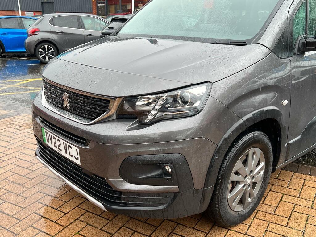 Peugeot e-Rifter Allure Premium Grey #32
