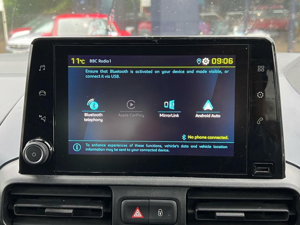 Peugeot e-Rifter Allure Premium Grey #24