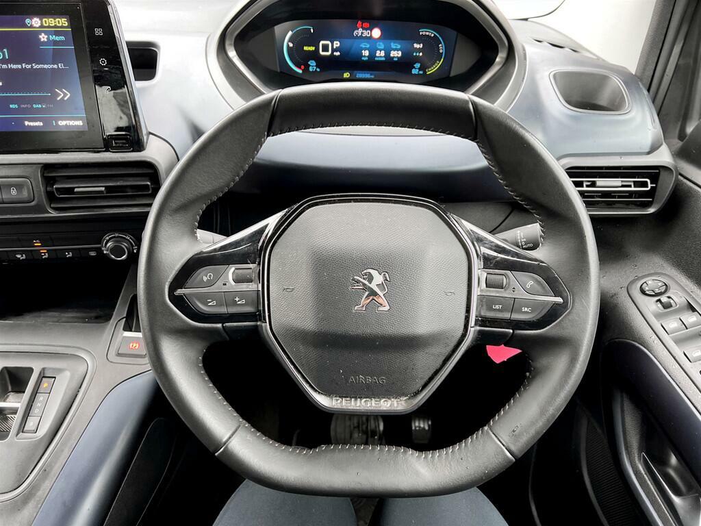 Peugeot e-Rifter Allure Premium Grey #10