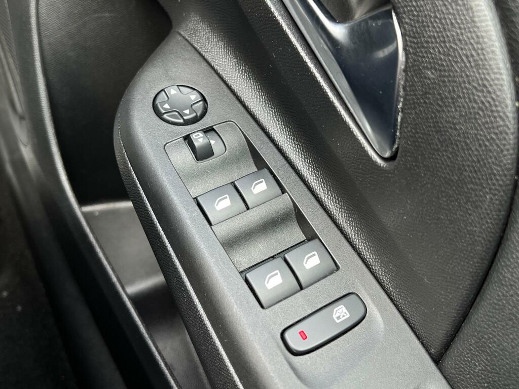 Vauxhall Corsa-e 50Kwh Elite Premium Grey #24