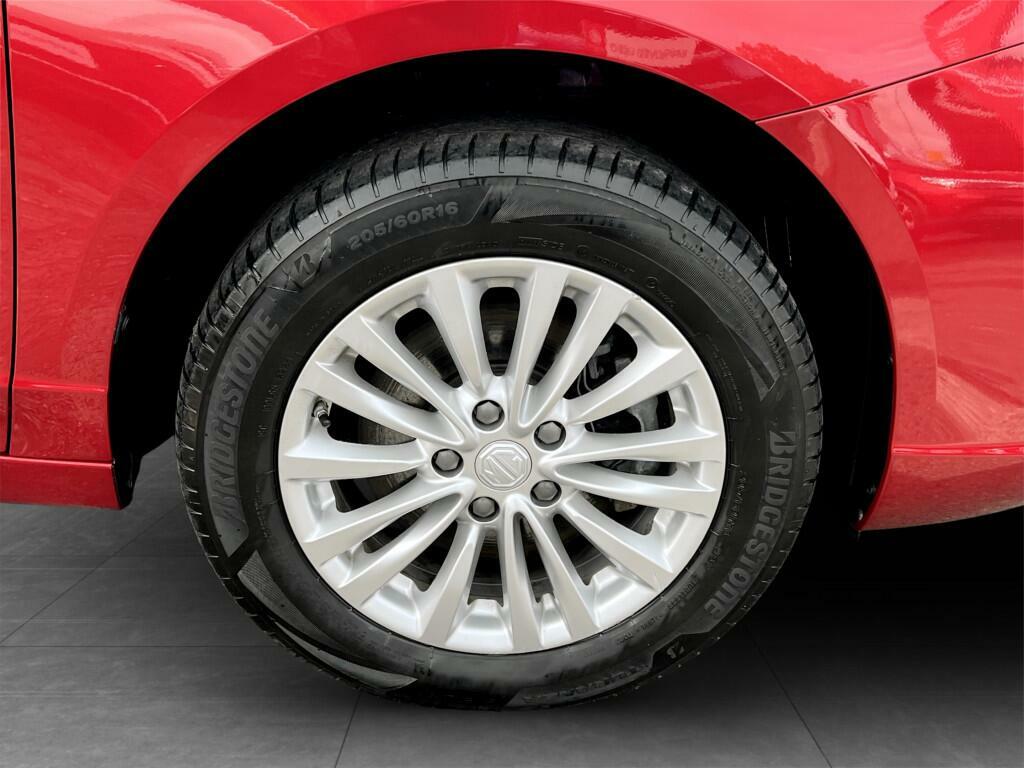 MG MG5 61.1Kwh Exclusive Long Range Estate A Red #17