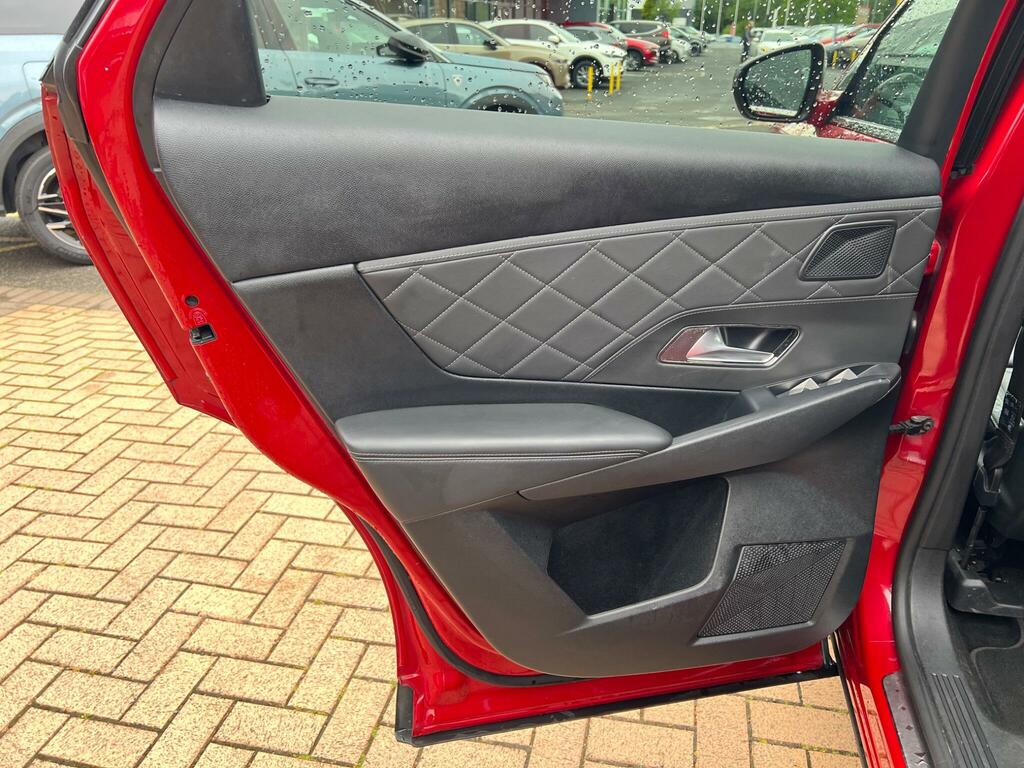 DS DS 7 Crossback Prestige Red #41