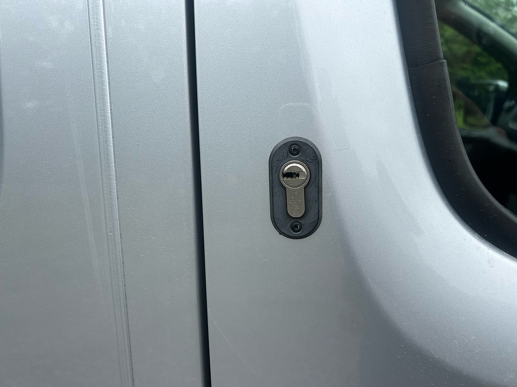 Renault Trafic Dci 27 Sport Nav LC19EKB Silver #6
