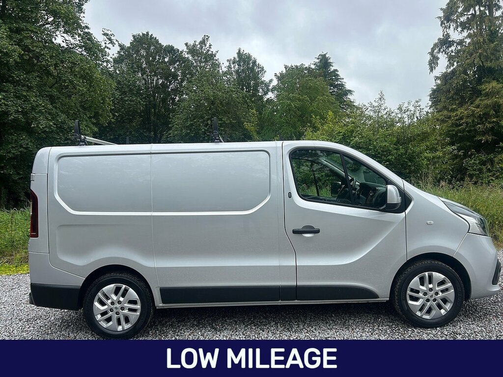 Renault Trafic Dci 27 Sport Nav LC19EKB Silver #2