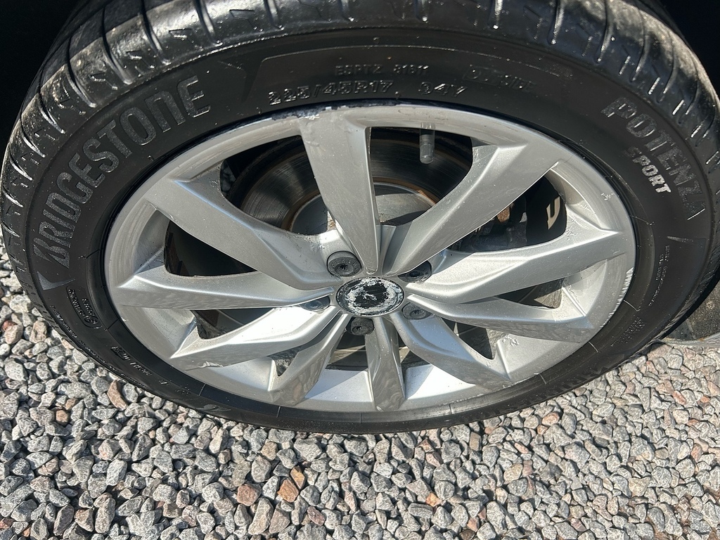 Volkswagen Golf Tdi Bluemotion Tech Gt RJ63WSX Silver #6