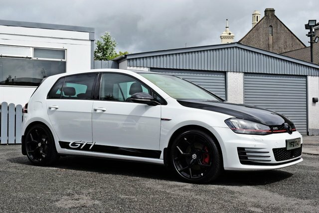 Volkswagen Golf 2.0 Tsi Bluemotion Tech Gti Hatchback D YFZ1740 White #3