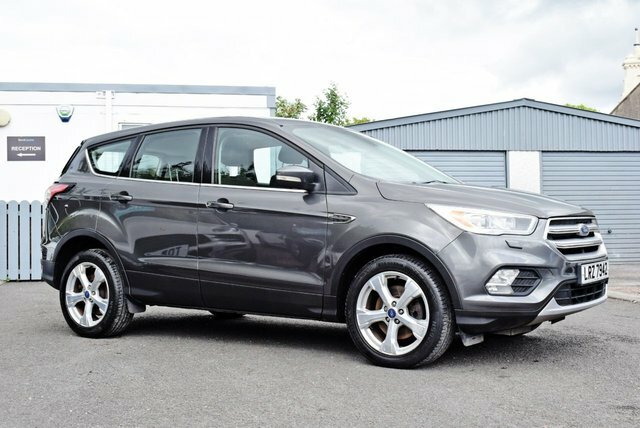 Ford Kuga 2.0 Tdci Titanium Suv Euro 6 S LRZ7942 Grey #3