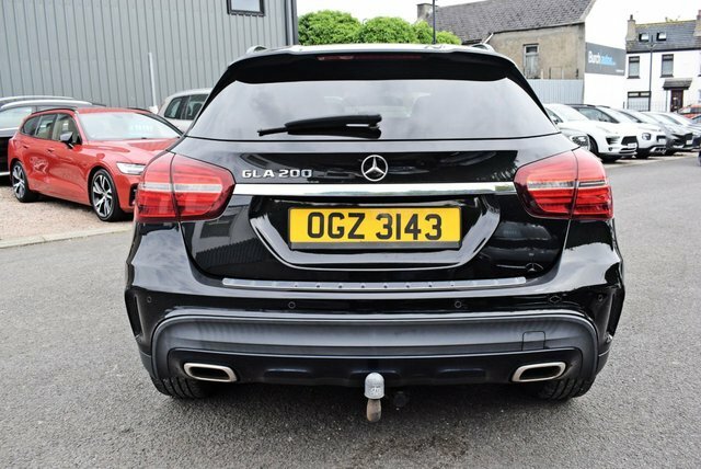 Mercedes-Benz GLA Class 1.6 Gla200 Amg Line Edition Suv 7G-dct Black #5