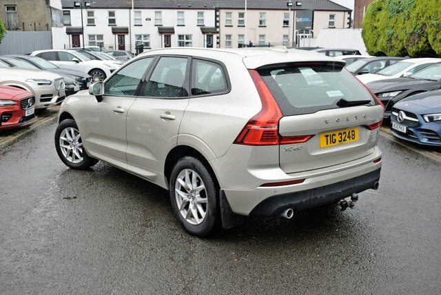 Volvo XC60 2.0 D4 Momentum Pro Suv Awd Euro 6 Gold #6