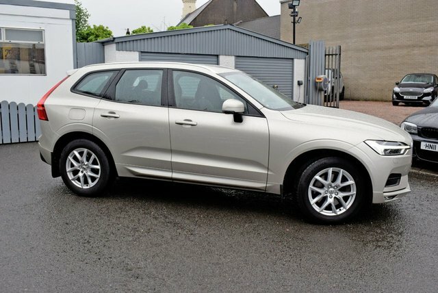 Volvo XC60 2.0 D4 Momentum Pro Suv Awd Euro 6 Gold #2