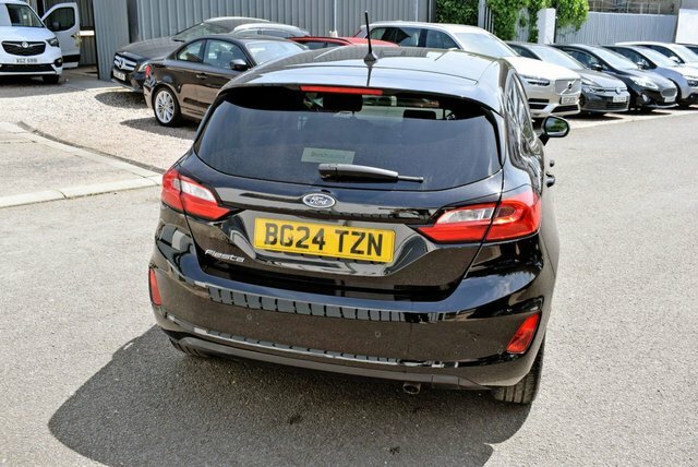 Ford Fiesta 1.1 Trend White #5