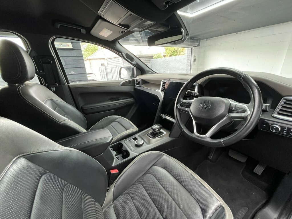 Volkswagen Amarok 3L Style Black #4