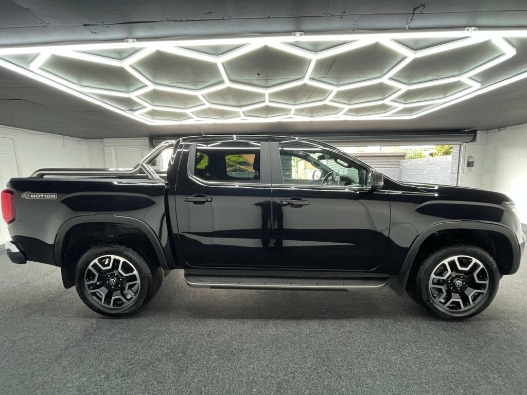 Volkswagen Amarok 3L Style Black #3