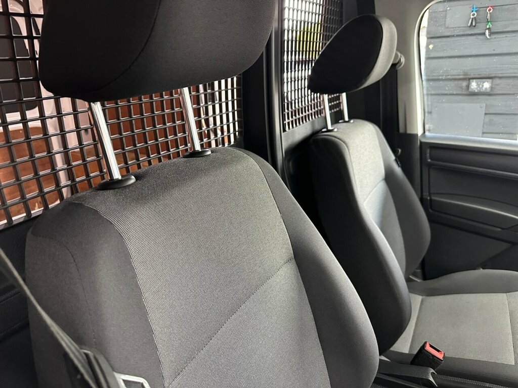 Volkswagen Caddy 2.0 Tdi Bluemotion Tech Startline Van White #10