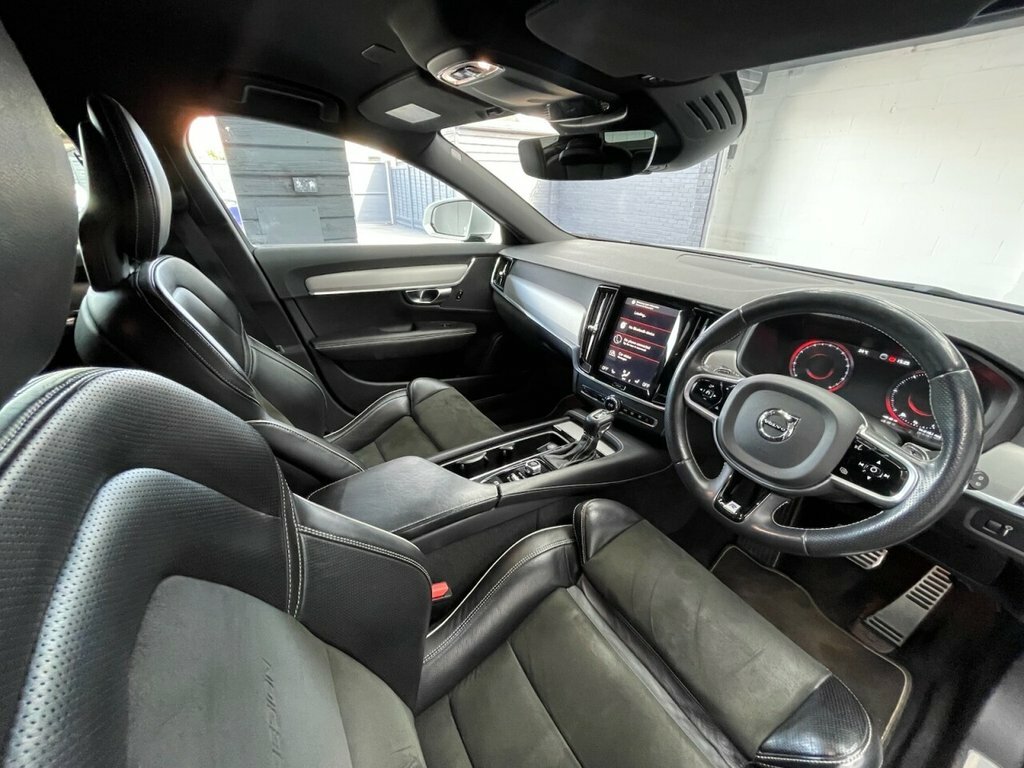 Volvo V90 2L R-design Pro YM17HKN White #4