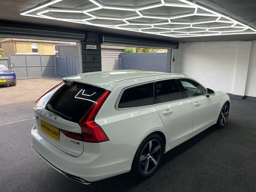 Volvo V90 2L R-design Pro YM17HKN White #6