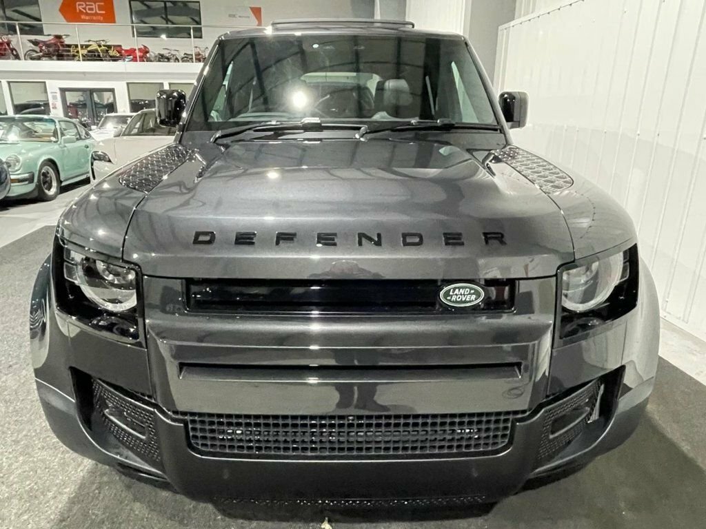 Land Rover Defender 3L Hse Grey #3
