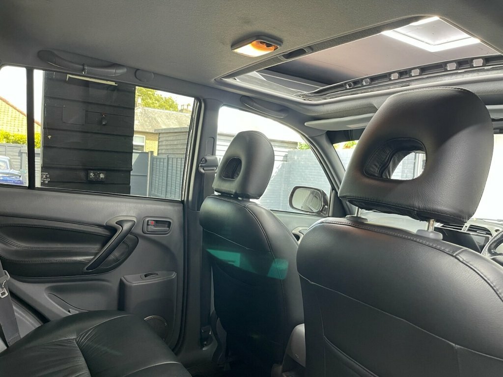 Toyota Rav 4 Nv Blue #39