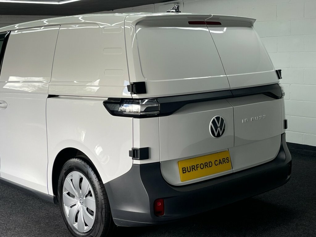 Volkswagen Launch Edition Pro Black #24