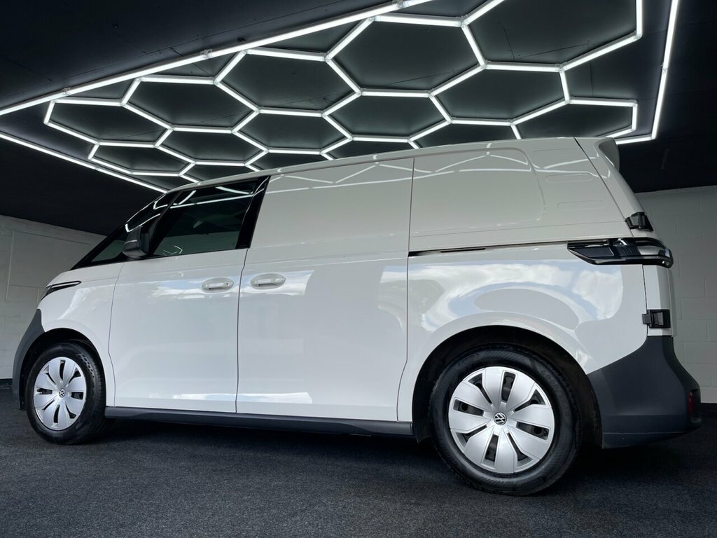 Volkswagen Launch Edition Pro Black #22