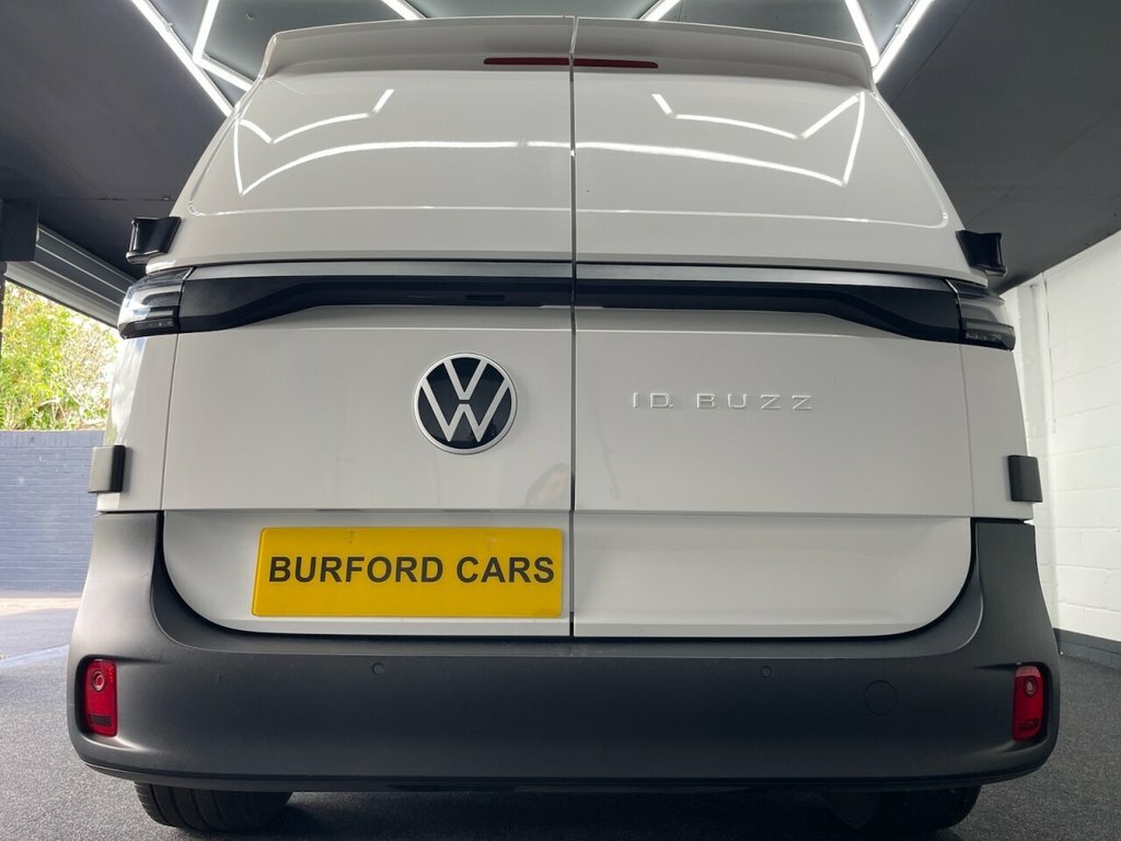 Volkswagen Launch Edition Pro Black #25