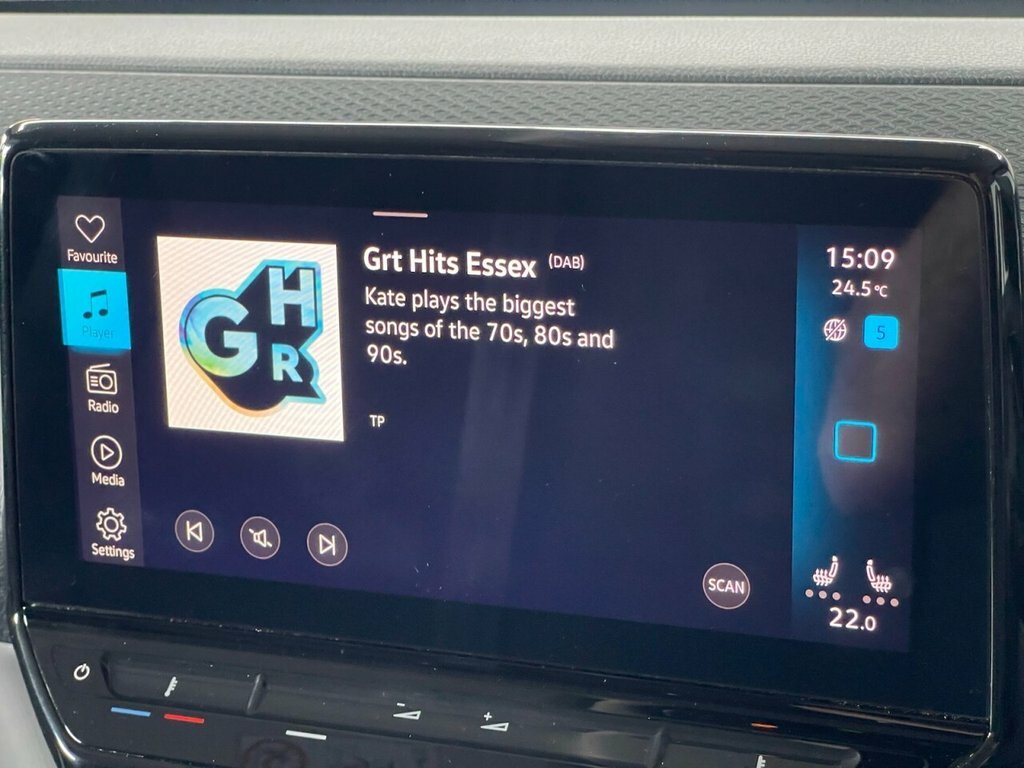 Volkswagen Launch Edition Pro Black #34