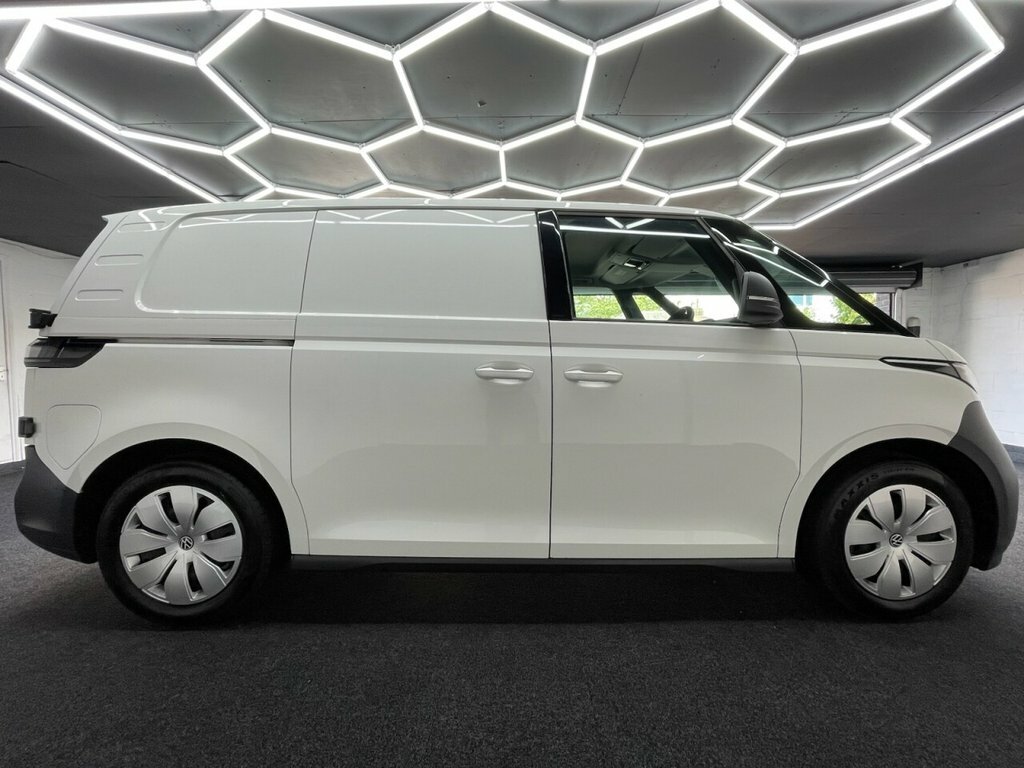 Volkswagen Launch Edition Pro Black #3
