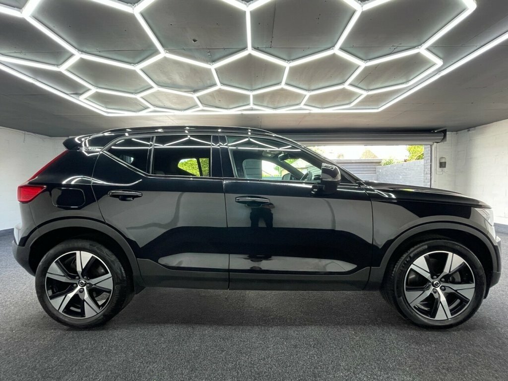 Volvo XC40 1.5L R-design Black #3