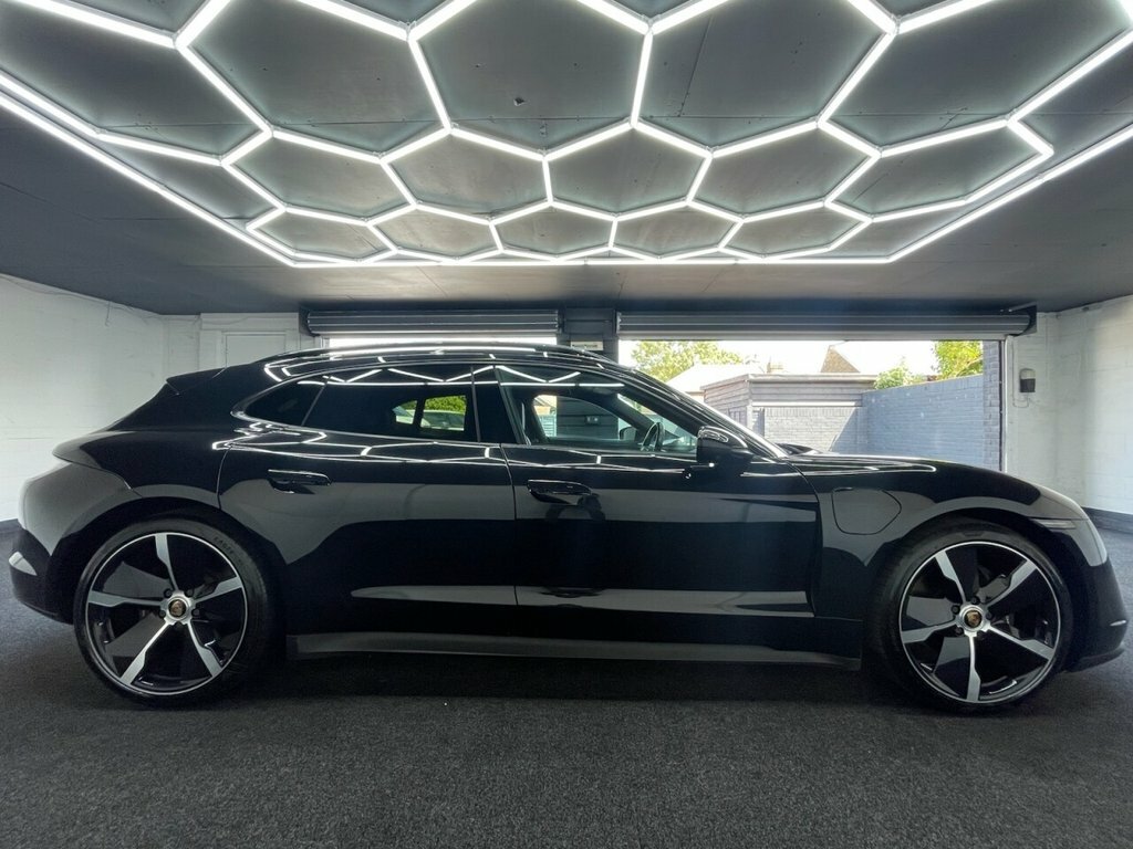 Porsche Taycan Estate VN72SYC Black #3