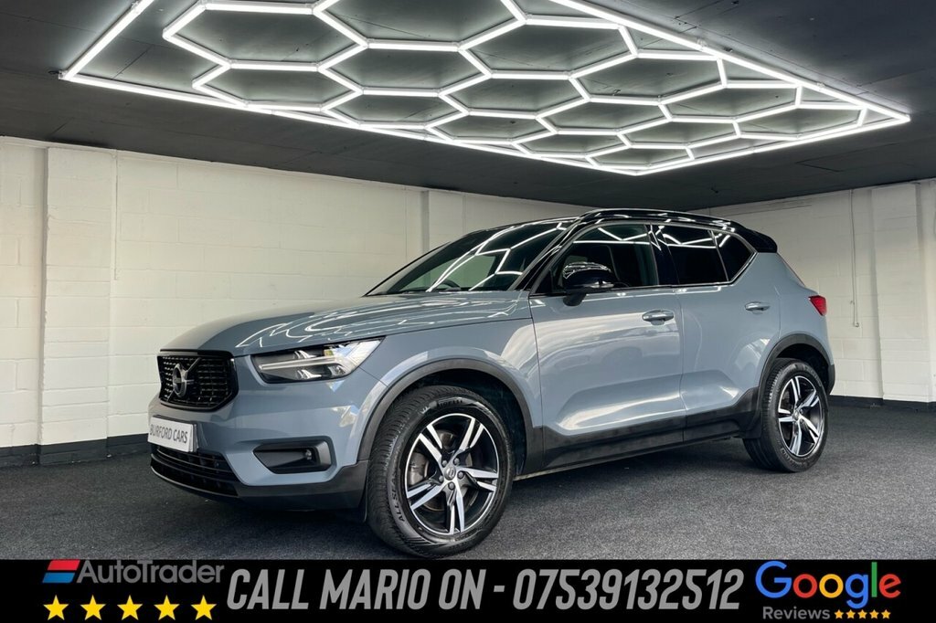 Volvo XC40 2L R-design Grey