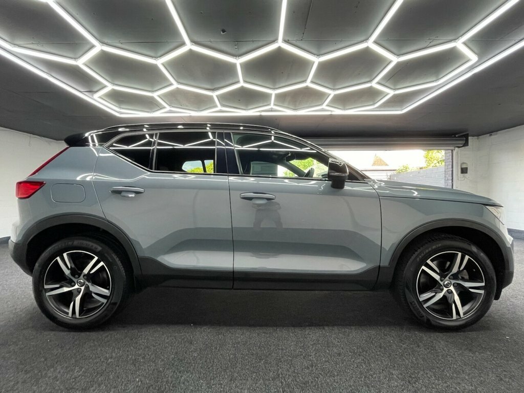 Volvo XC40 2L R-design GN70ODA Grey #4