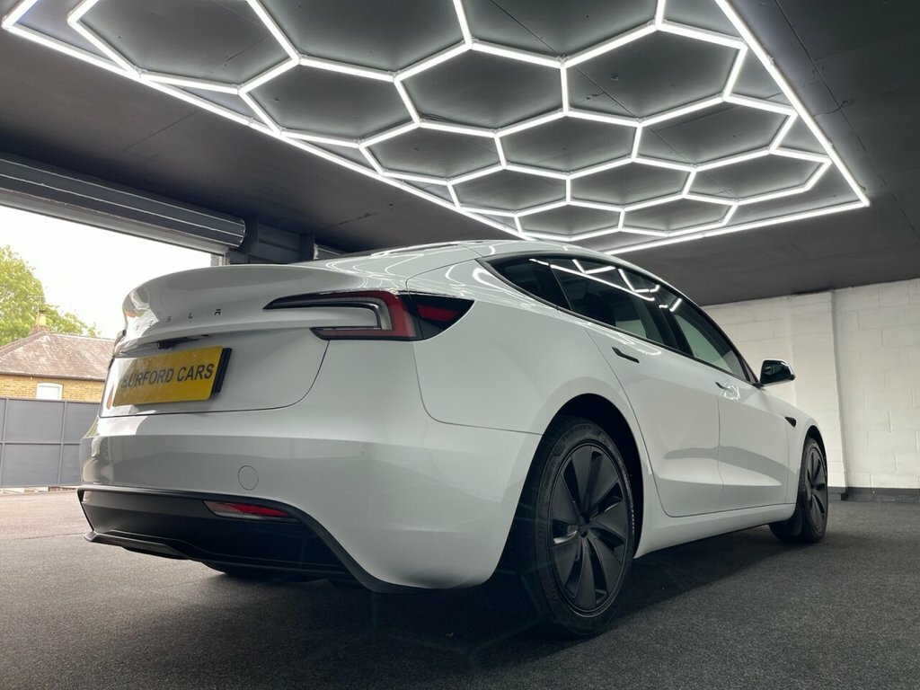 Tesla Model 3 Saloon LB26FBU White #6