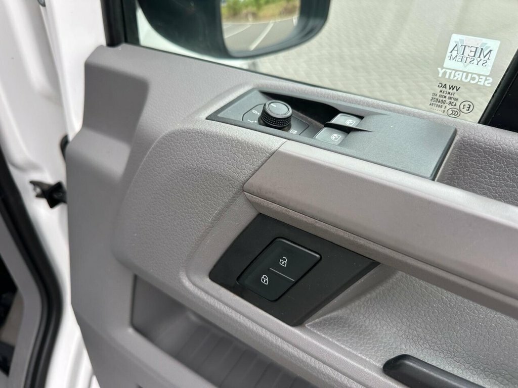 Volkswagen Crafter Cr35 Tdi M Hr White #12