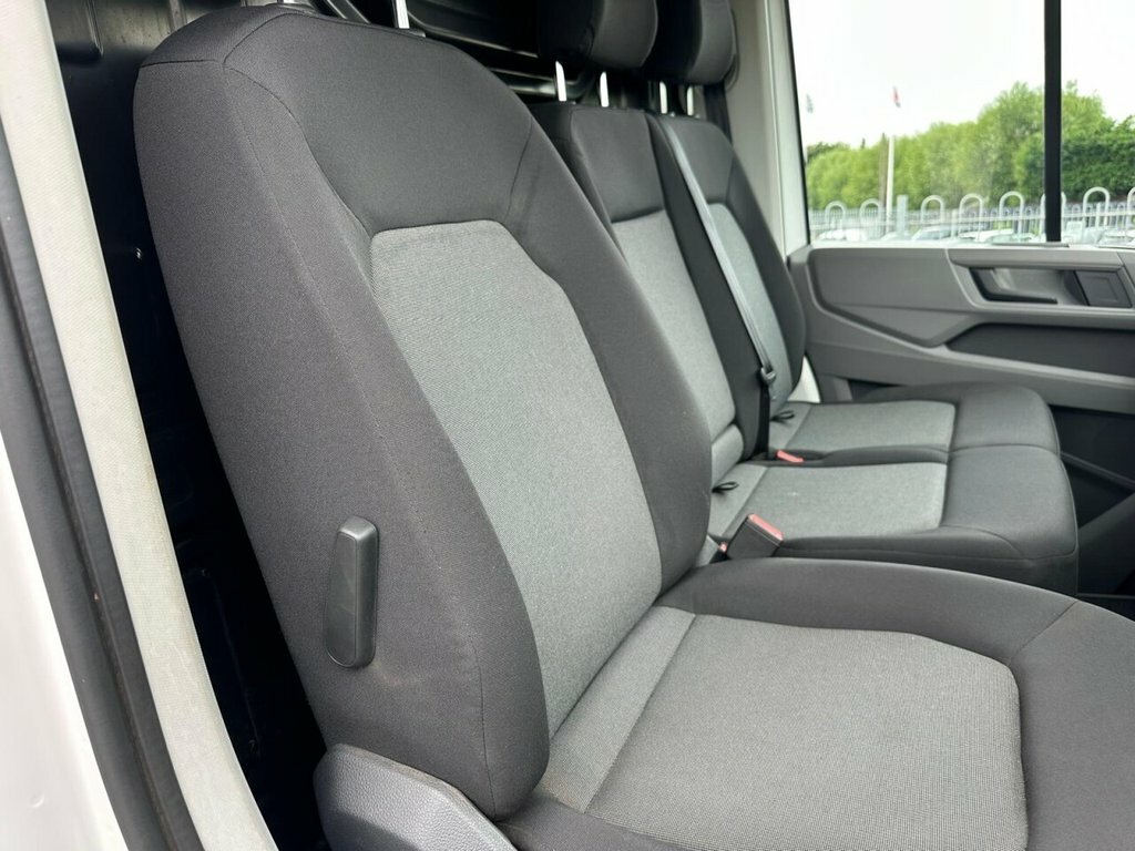 Volkswagen Crafter Cr35 Tdi M Hr White #16