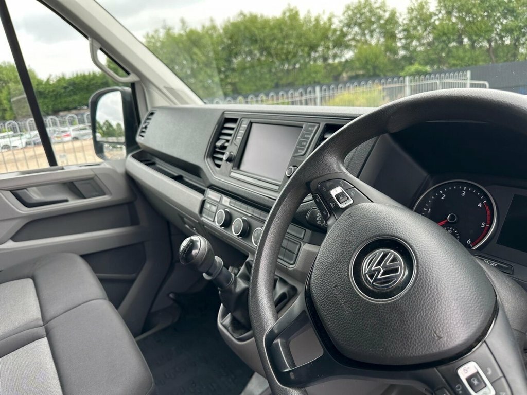 Volkswagen Crafter Cr35 Tdi M Hr White #9