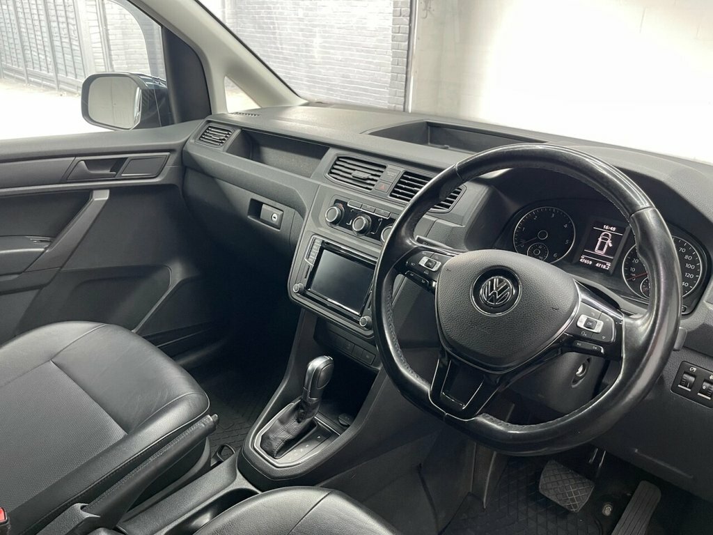 Volkswagen Caddy 2L Trendline White #10