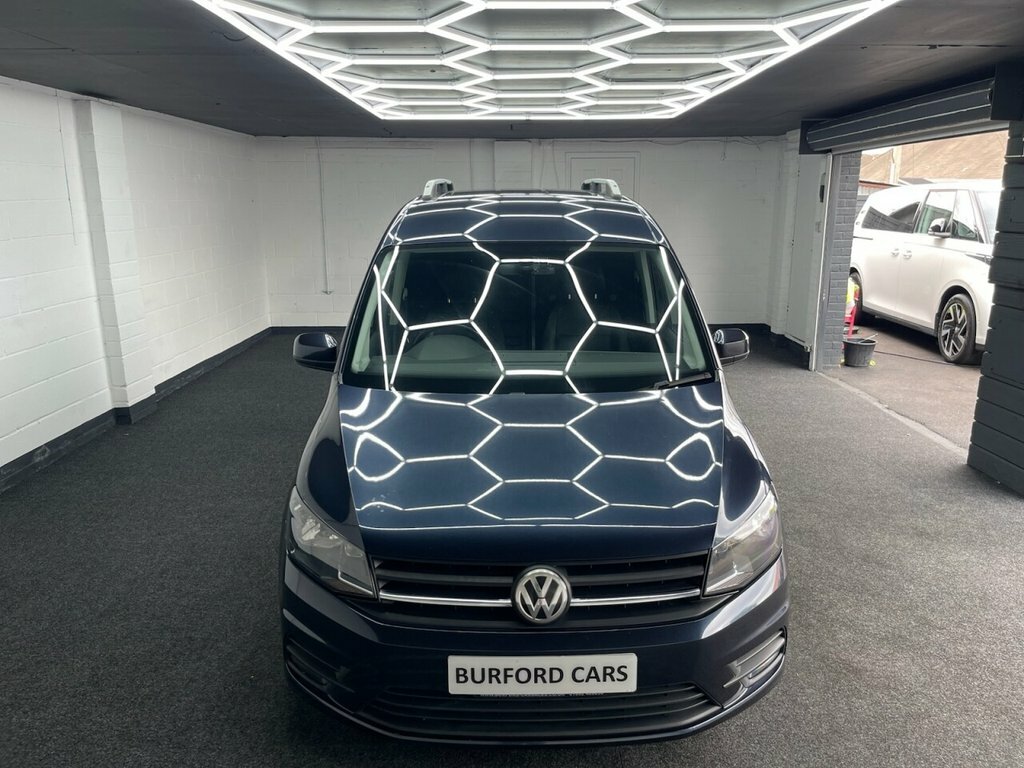 Volkswagen Caddy 2L Trendline White #8