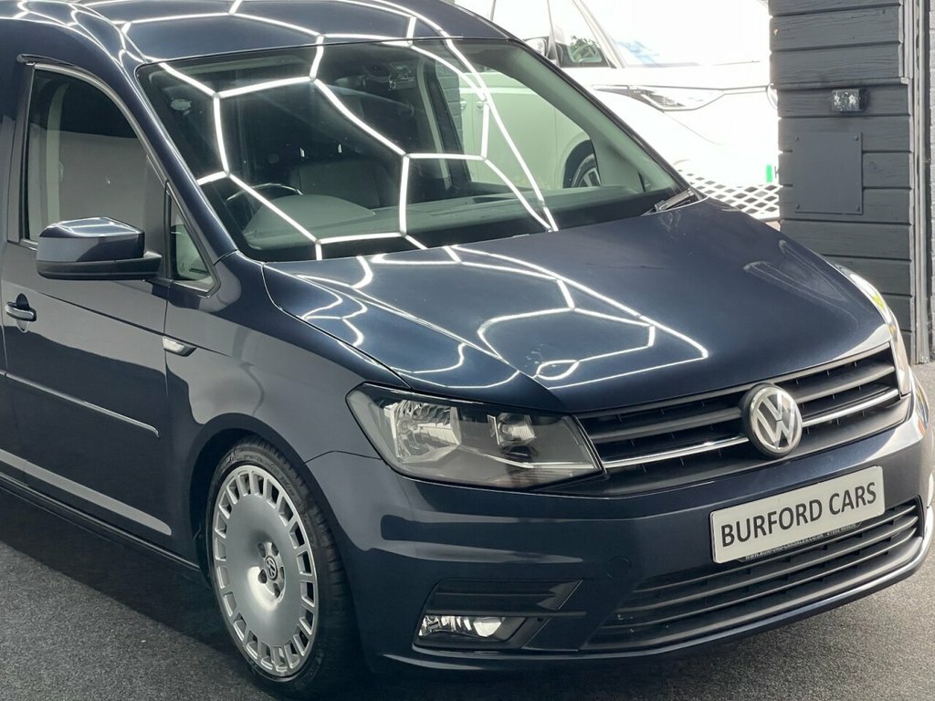Volkswagen Caddy 2L Trendline White #24